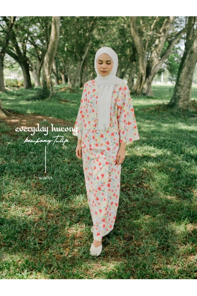 Kembang Tulip Kurong Scarlet